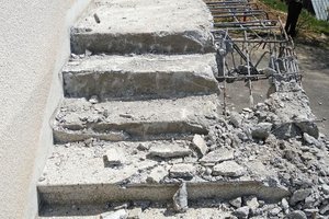 Inwestycja w trakcie realizacji - 2006.jpg