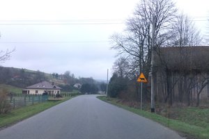 W trakcje realizacji- Oświetlenie przy dr powiatowej Nawsie-Dolne - img_20240313_121017.jpg