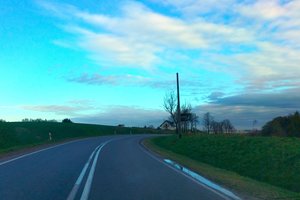 W trakcje realizacji- Oświetlenie przy dr wojewódzkiej Nr 986 w m. Wielopole Skrzyńskie - img_20240405_073536.jpg