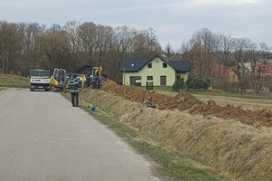 W trakcje realizacji- Oświetlenie przy dr Wielopole -Podliwek - 20240222_131409.jpg