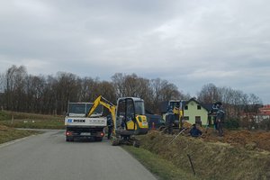 W trakcje realizacji- Oświetlenie przy dr Wielopole -Podliwek - 20240222_131527.jpg