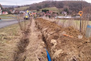 W trakcje realizacji- Oświetlenie przy dr Wielopole -Podliwek - img_20240220_112132.jpg