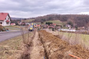 W trakcje realizacji- Oświetlenie przy dr Wielopole -Podliwek - img_20240220_112136.jpg