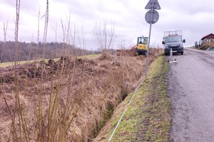 W trakcje realizacji- Oświetlenie przy dr Wielopole -Podliwek - img_20240220_112520.jpg