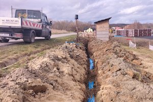 W trakcje realizacji- Oświetlenie przy dr Wielopole -Podliwek - img_20240221_134441.jpg