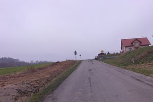 W trakcje realizacji- Oświetlenie przy dr Wielopole -Podliwek - img_20240305_115632.jpg