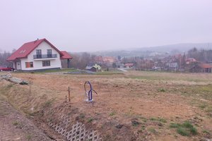 W trakcje realizacji- Oświetlenie przy dr Wielopole -Podliwek - img_20240305_115703.jpg