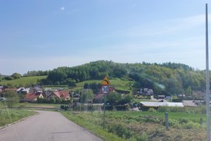 W trakcje realizacji- Oświetlenie przy dr Wielopole -Podliwek - img_20240429_094845.jpg