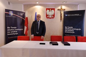 Podpisanie umowy - img_4593.jpg