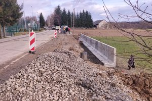 W trakcje realizacji- Przebudowa drogi - img_20240221_142321.jpg