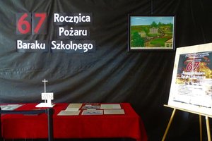 67 rocznica pożaru baraku szkolnego w Wielopolu Skrzyńskim - 09802.jpg