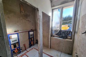 Roboty budowlane w zakresie modernizacji toalet w Szkole Podstawowej w Brzezinach - 81.jpg