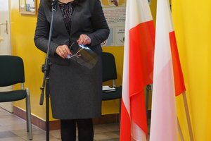 Uroczystość odsłonięcia tablicy pamiątkowej w Szkole Podstawowej im. prof. Karola Olszewskiego w Broniszowie. - p1015439.jpg
