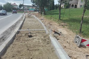 Inwestycja w trakcie realizacji - 201706142_chodnik_007.jpg