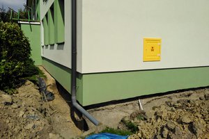 Inwestycja w trakcie realizacji (II Etap): ocieplenie fundamentów oraz wykonanie nowej odbojówki z kosztki brukowej - 20170918_0010.jpg
