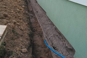 Inwestycja w trakcie realizacji (II Etap): ocieplenie fundamentów oraz wykonanie nowej odbojówki z kosztki brukowej - 20170918_0023.jpg