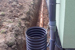 Inwestycja w trakcie realizacji (II Etap): ocieplenie fundamentów oraz wykonanie nowej odbojówki z kosztki brukowej - 20170920_0006.jpg