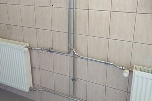 Inwestycja w trakcie realizacji (I Etap): wymiana oświetlenia na energooszczędne typu LED, remont instalacji CO - img_20170817_130428.jpg