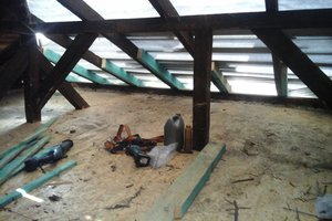 Inwestycja w trakcie realizacji: prace związane z wymianą pokrycia dachowego i ociepleniem stropu - 20170635_013.jpg