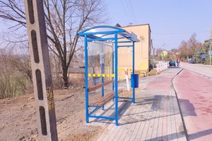 wiata przystankowa na przeciwko SP w  Gliniku - img_20250326_112857.jpg