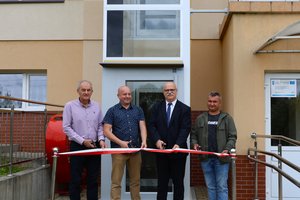 Roboty budowlane w zakresie budowy windy i przebudowy istniejącego podjazdu przed wejściem do SP w Brzezinach - img_2820.jpg