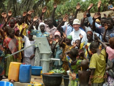 Akcja Społeczna „Studnia za Makulaturę”