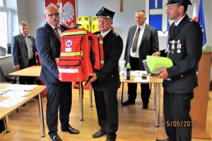 przekazanie sprzętu dla OSP - 20180406_0005.jpg