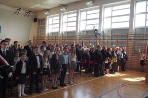 uroczyste-nadanie-sztandaru-szkole-podstawowej-im-tadeusza-marii-kantora-w-wielopolu-skrzynskim - 20180406_0010.jpg