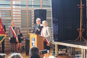 uroczyste-nadanie-sztandaru-szkole-podstawowej-im-tadeusza-marii-kantora-w-wielopolu-skrzynskim - 20180406_0014.jpg
