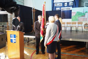 uroczyste-nadanie-sztandaru-szkole-podstawowej-im-tadeusza-marii-kantora-w-wielopolu-skrzynskim - 20180406_0016.jpg