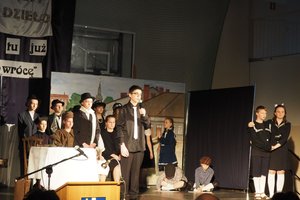 uroczyste-nadanie-sztandaru-szkole-podstawowej-im-tadeusza-marii-kantora-w-wielopolu-skrzynskim - 20180406_0029.jpg
