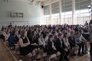 uroczyste-nadanie-sztandaru-szkole-podstawowej-im-tadeusza-marii-kantora-w-wielopolu-skrzynskim - 20180406_0031.jpg