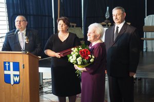 uroczyste-nadanie-sztandaru-szkole-podstawowej-im-tadeusza-marii-kantora-w-wielopolu-skrzynskim - 20180406_0036.jpg