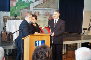 uroczyste-nadanie-sztandaru-szkole-podstawowej-im-tadeusza-marii-kantora-w-wielopolu-skrzynskim - 20180406_0037.jpg