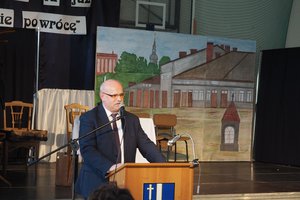 uroczyste-nadanie-sztandaru-szkole-podstawowej-im-tadeusza-marii-kantora-w-wielopolu-skrzynskim - 20180406_0048.jpg