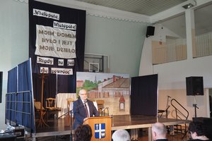 uroczyste-nadanie-sztandaru-szkole-podstawowej-im-tadeusza-marii-kantora-w-wielopolu-skrzynskim - 20180406_0049.jpg