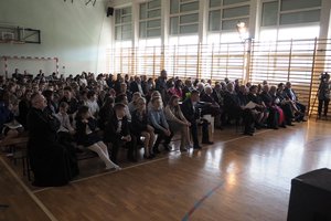 uroczyste-nadanie-sztandaru-szkole-podstawowej-im-tadeusza-marii-kantora-w-wielopolu-skrzynskim - 20180406_0053.jpg