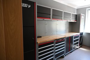 „Wyposażenie łazienek i pracowni ogrodniczo-technicznej” - szafki.jpg