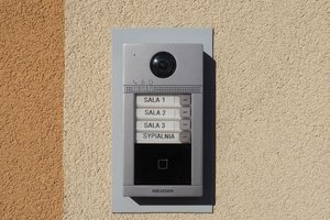 Rozbudowa systemu monitoringu i wideofomofonu - 3001.jpg