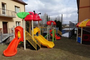 Dostawa wyposażenia placu zabaw - 1013.jpg