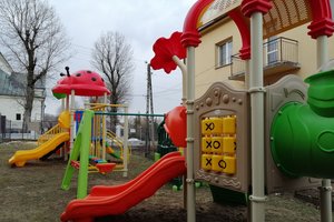 Dostawa wyposażenia placu zabaw - 1041.jpg