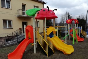 Dostawa wyposażenia placu zabaw - 1049.jpg