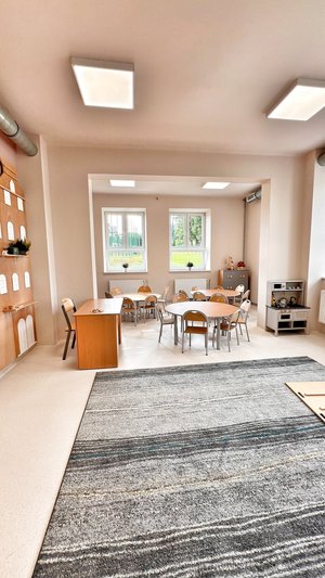 „Wykonanie prac remontowych w Szkole Podstawowej im. Sybiraków w Nawsiu”.