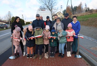 „Poprawa bezpieczeństwa pieszych w Gminie Wielopole Skrzyńskie poprzez budowę oświetlonych chodników przy drodze wojewódzkiej Nr 986 Tuszyma - Ropczyce - Wiśniowa".