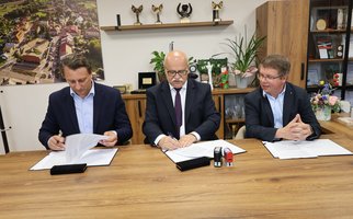 „Kompleksowa przebudowa drogi wewnętrznej nr GL 3 Glinik – Lipowiec, w km 0+000 – 0+547 oraz budowa mostu w ciągu drogi na rzece Wielopolka w miejscowości Glinik”