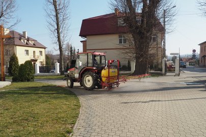 Dezynfekcja przestrzeni publicznej w Gminie Wielopole Skrzyńskie