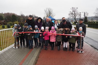 Oddanie do użytku chodnika wzdłuż drogi Wojewódzkiej NR 986 w miejscowości Glinik