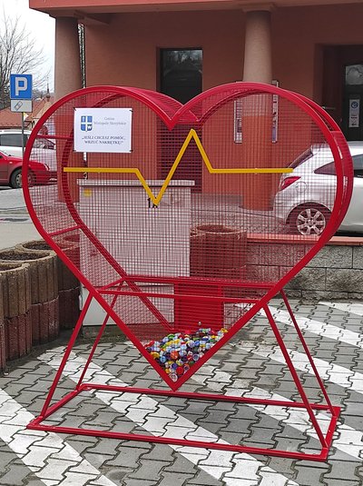 Pojemnik na nakrętki w Gminie Wielopole Skrzyńskie