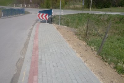 Wykonanie chodnika w ciągu drogi Nawsie Rzeki