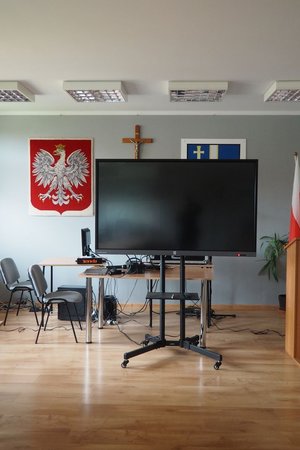 Dostawa i montaż sprzętu oraz wyposażenia świetlicy wiejskiej, pokojów gościnnych wraz z zapleczem w budynku kulturalno – oświatowym w Wielopolu Skrzyńskim